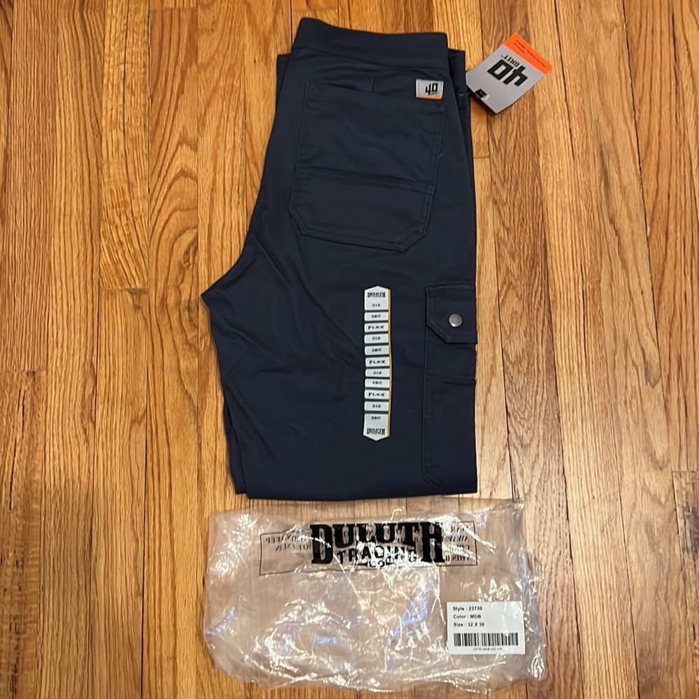 Duluth slim cargo pants 32x30